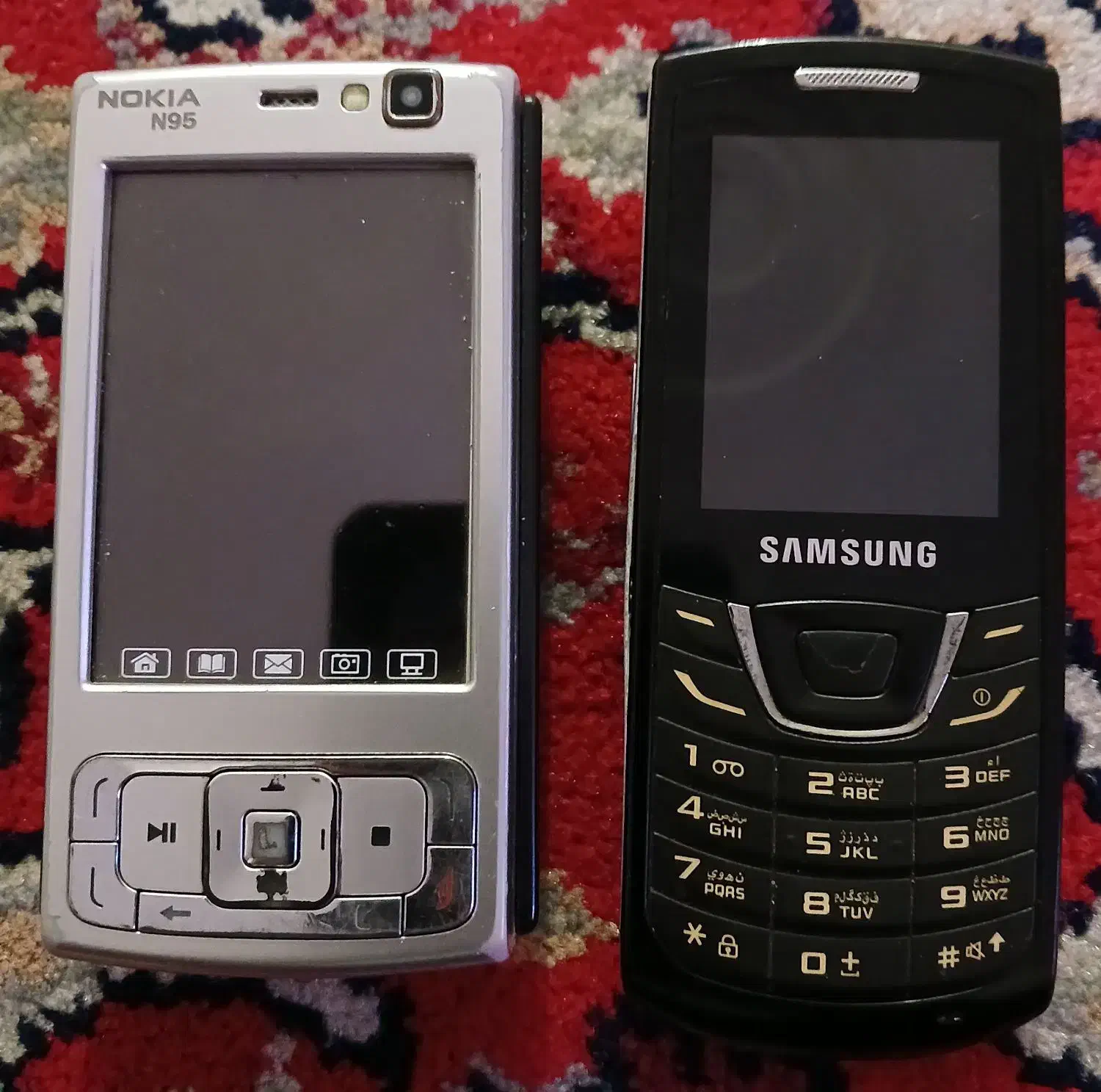 * گوشی نوکیا و سامسونگ *|موبایل|رشت, کوی قدس|دیوار