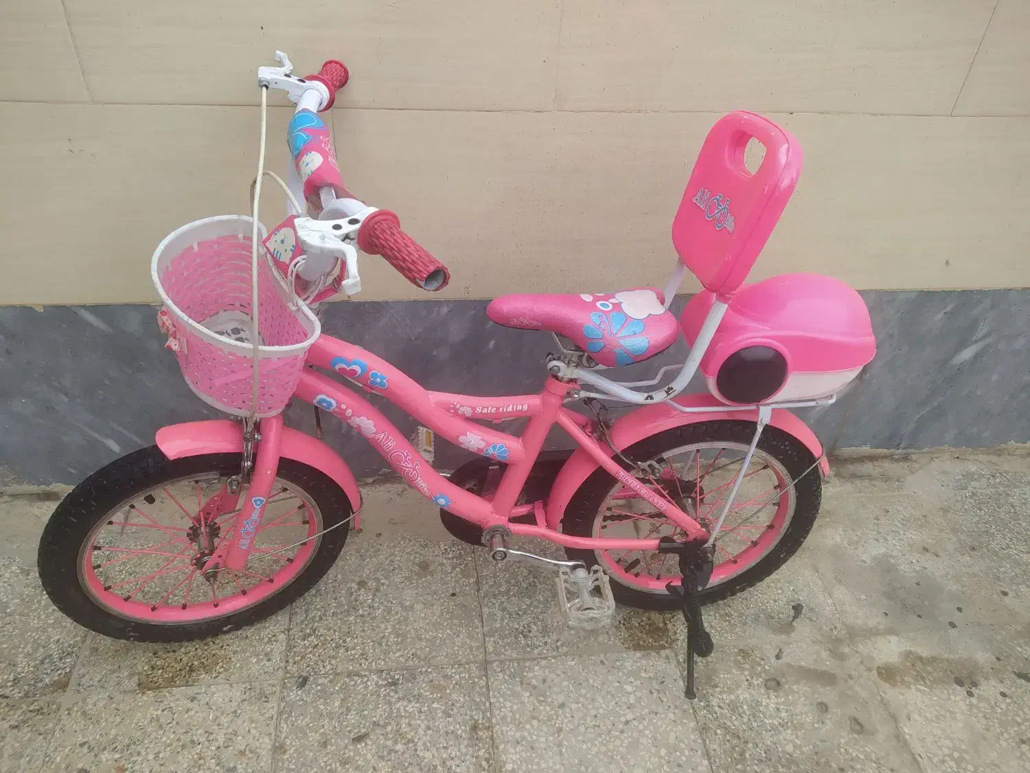 دوچرخه سایز 16صورتی دخترانه شیک نونو|دوچرخه، اسکیت، اسکوتر|اهواز, کیانشهر|دیوار