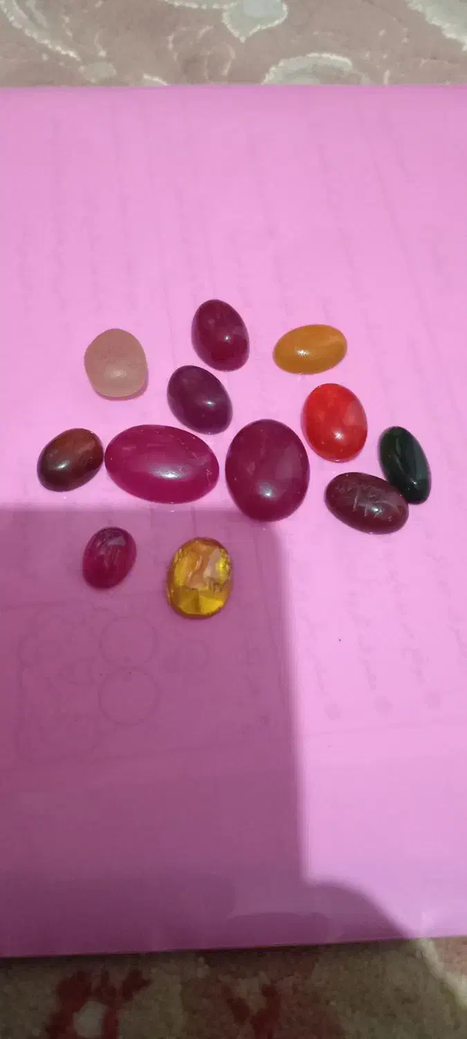 سنگهای تراش خورده با ارزش|جواهرات|رشت, یخسازی|دیوار