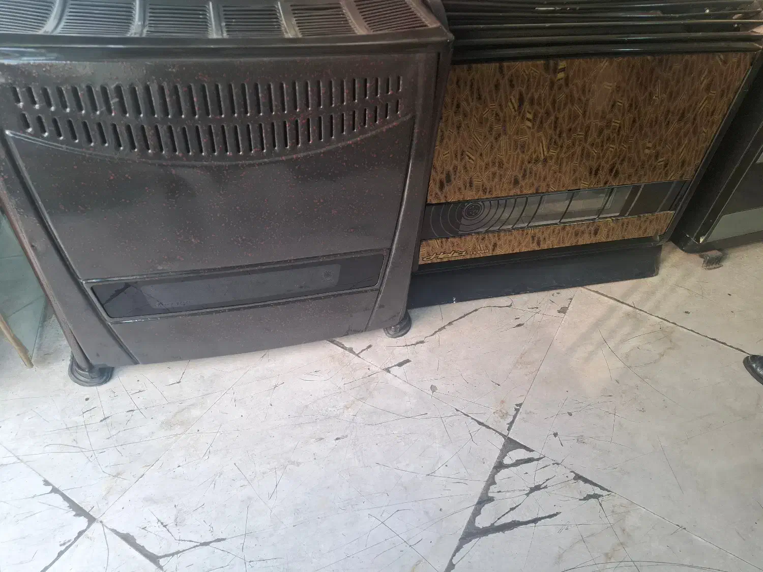 بخاری گازی ۴۰عدد دانه ای ۱۸۰۰تا ۲۸۰۰با ضمانت سالم|بخاری، هیتر، شومینه|کرج, شهرک بنفشه|دیوار