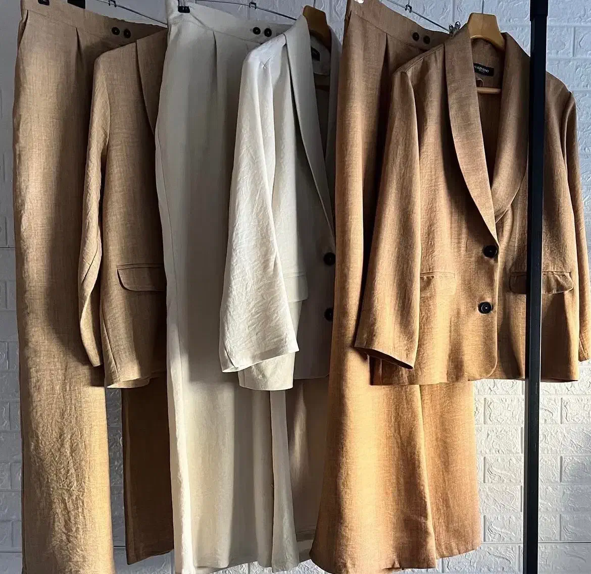 کت وشلوار زنانه خارج از فصل (یکی بخر دو‌تا ببر)|لباس|شیراز, فرهنگ شهر|دیوار