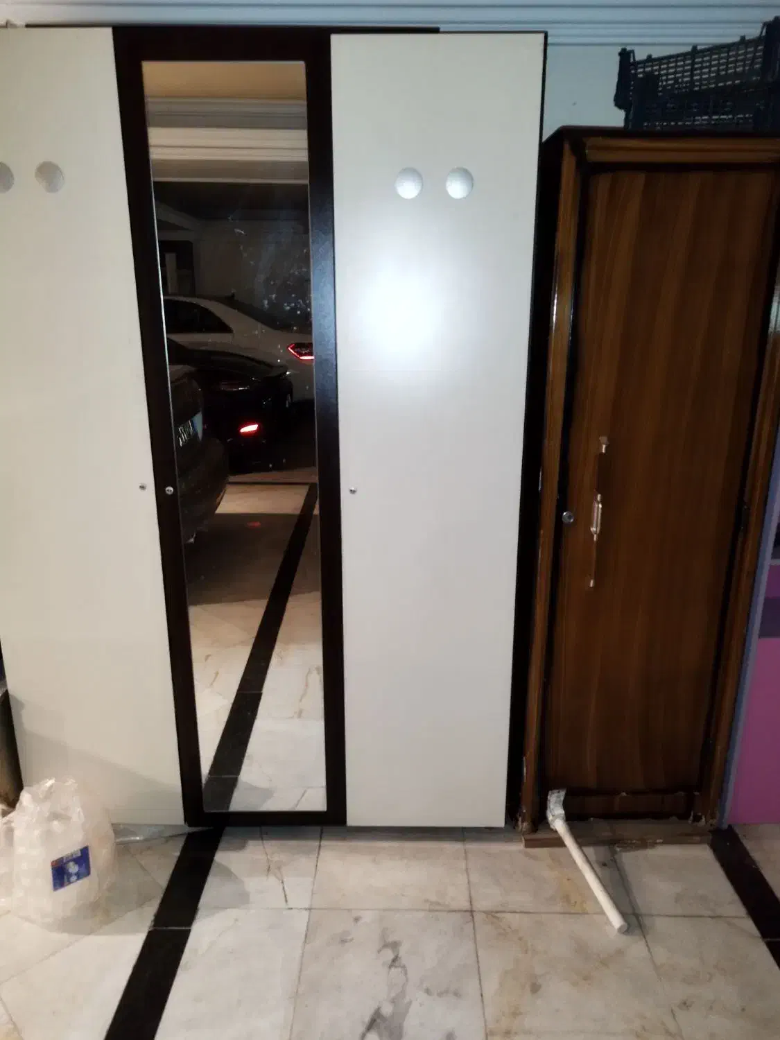 میز دلاور و لوازم چوبی در حد صفر با کمترین قیمت|جاکفشی، کمد، دراور|تهران, فرمانیه|دیوار
