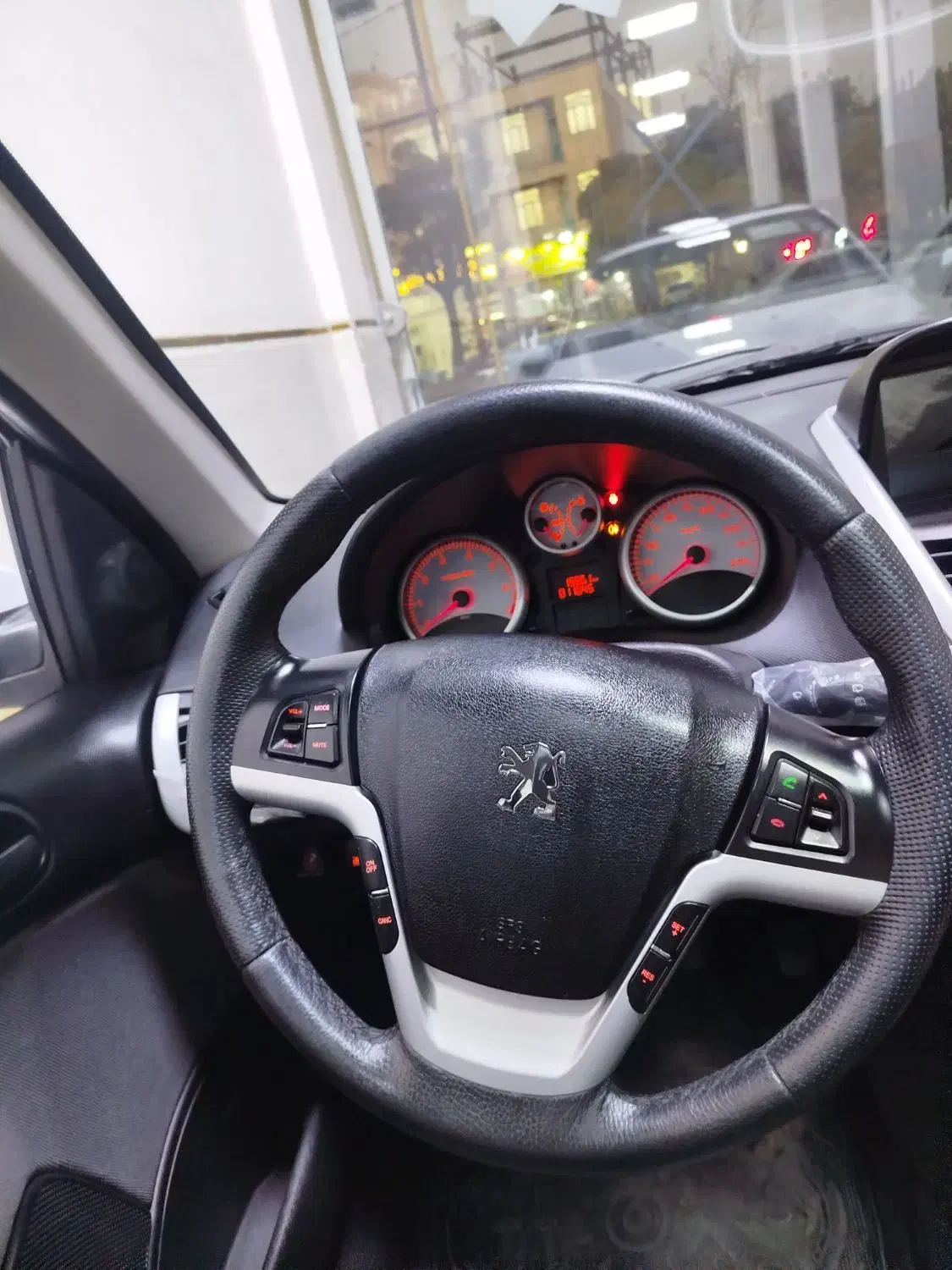 207 پاناروما ارتقا یافته|خودرو سواری و وانت|نورآباد, |دیوار