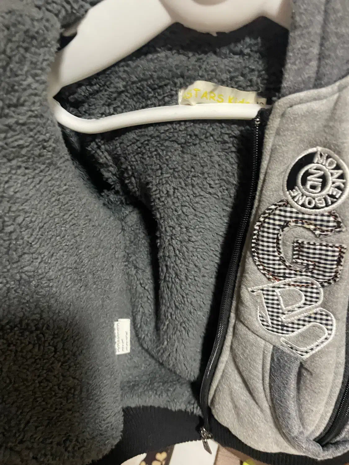 کاپشن پسرانه نو .|کفش و لباس بچه|اراک, |دیوار