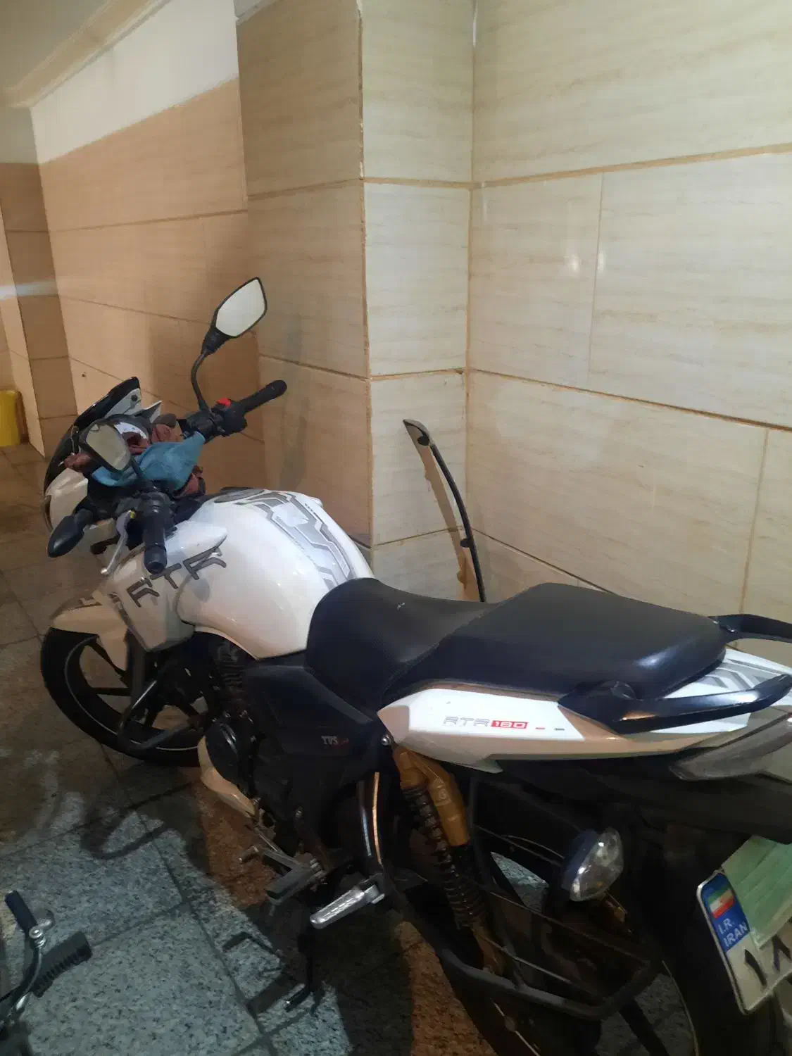 آپاچی ۱۸۰ سفید تمیز|موتورسیکلت|تهران, جیحون|دیوار