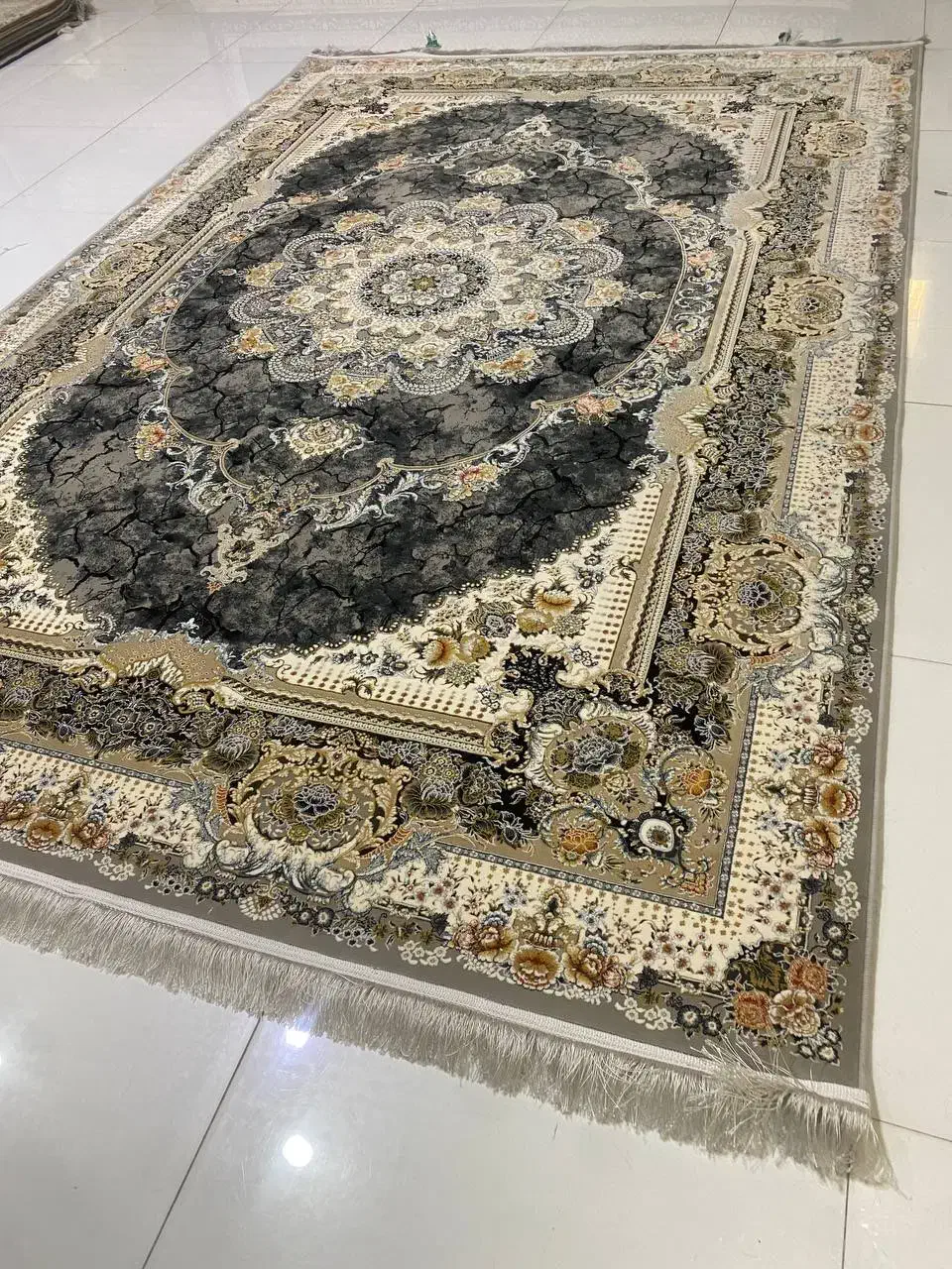 فرش ته انباری ۷۰۰ شانه ۱۲۰۰|فرش|آران و بیدگل, |دیوار