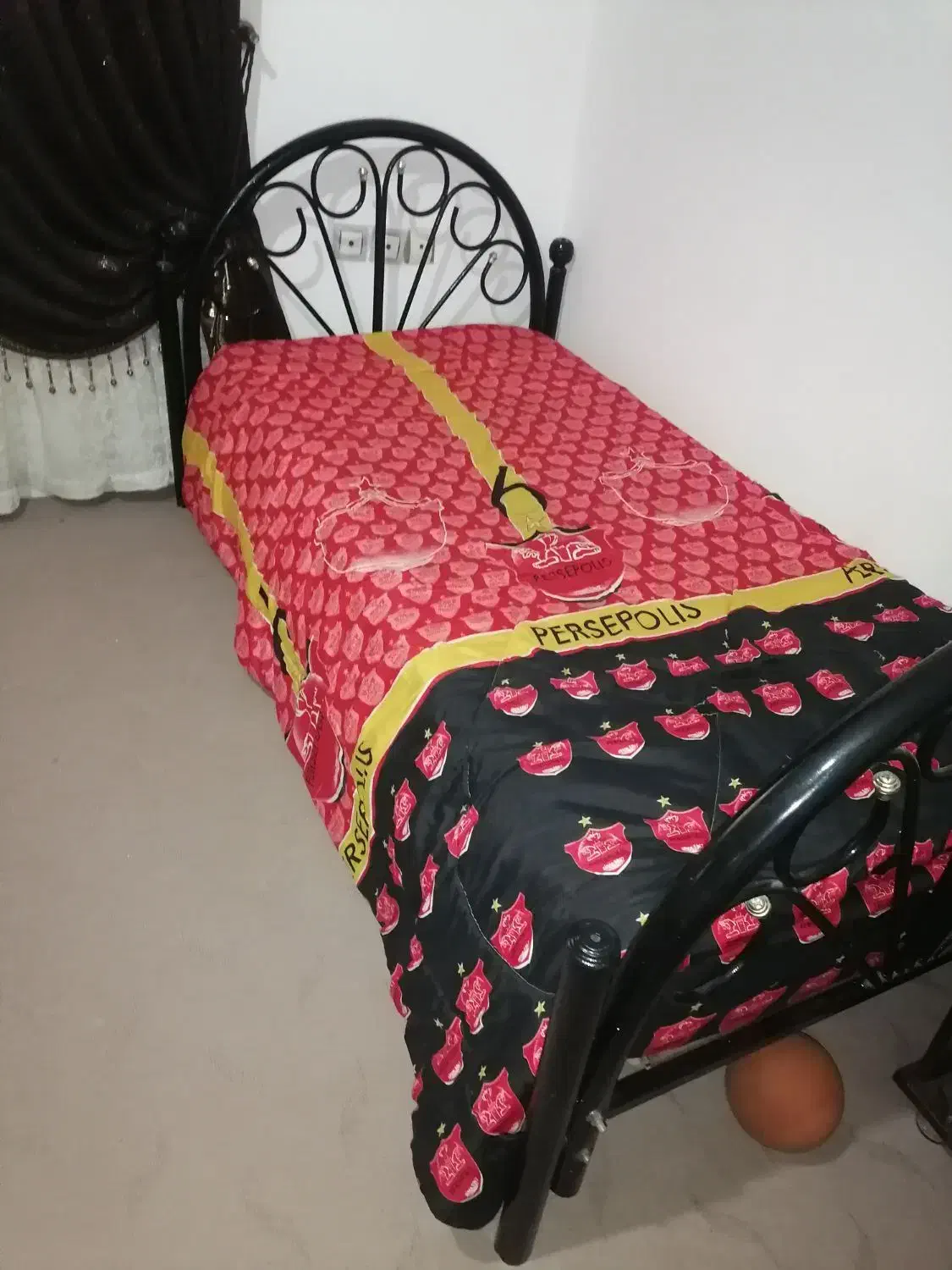 تخت تک نفره با تشک و روتختی|تخت و سرویس خواب|علیآباد کتول, |دیوار