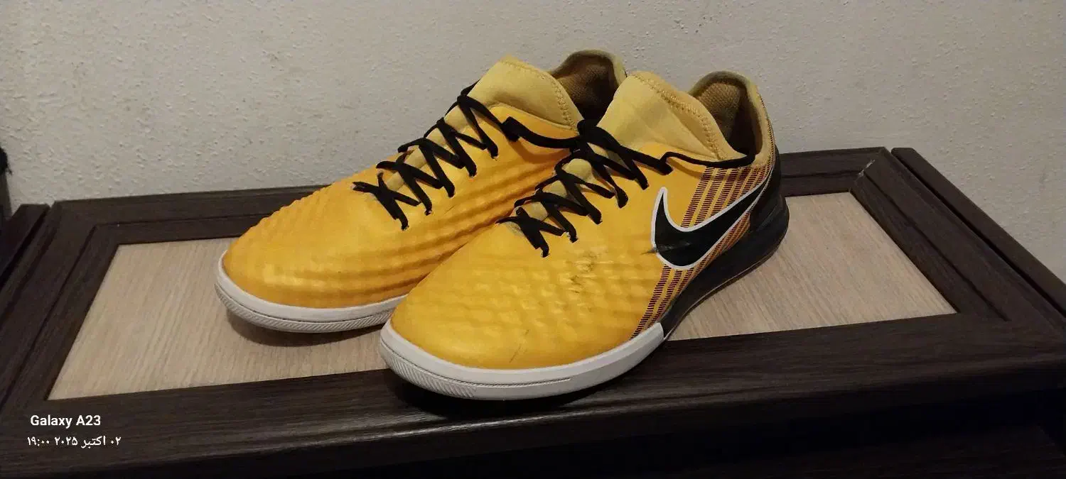 کفش ورزشی سالنی سایز ۴۱|تجهیزات ورزشی|رشت, رودباری|دیوار