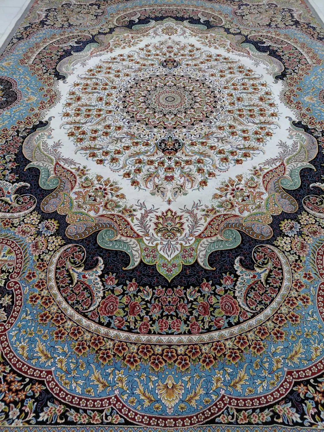 جفت ۱۲ متری تمام نخ ۷۰۰شانه اصلی|فرش|ورامین, خیر آباد|دیوار