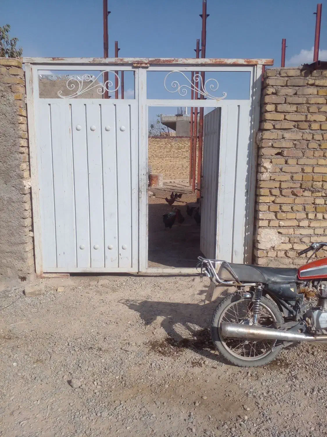 باسلام دوستان حیاط ۱۸۰ متری|فروش خانه و ویلا|خرمدشت, |دیوار