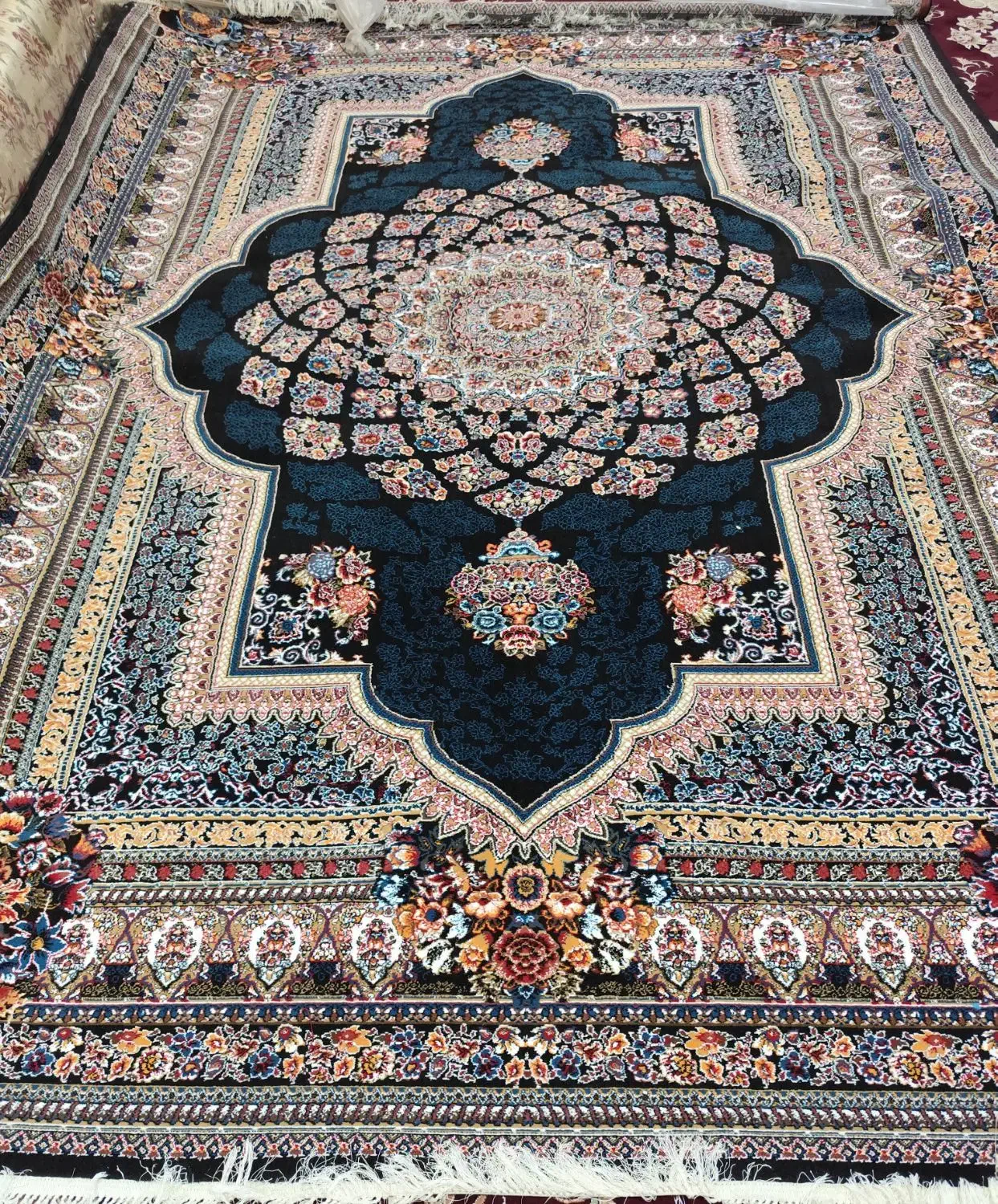 قالی 700شانه نگین مشهد|فرش|دزفول, |دیوار