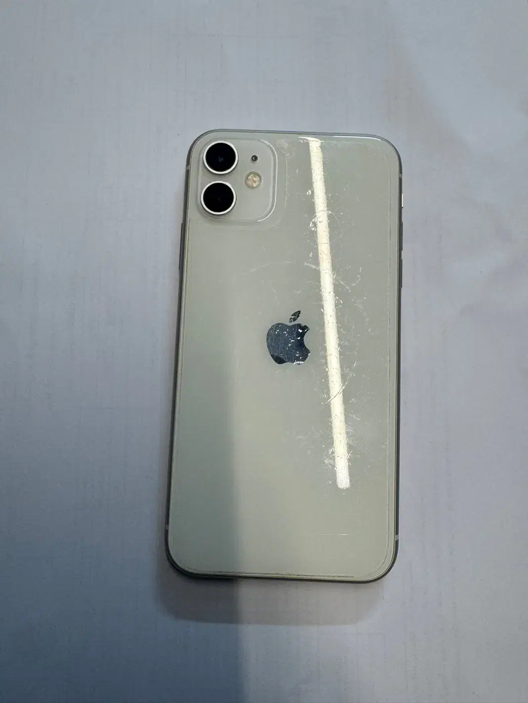 ایفون ۱۱ 128|موبایل|اصفهان, بهارستان|دیوار