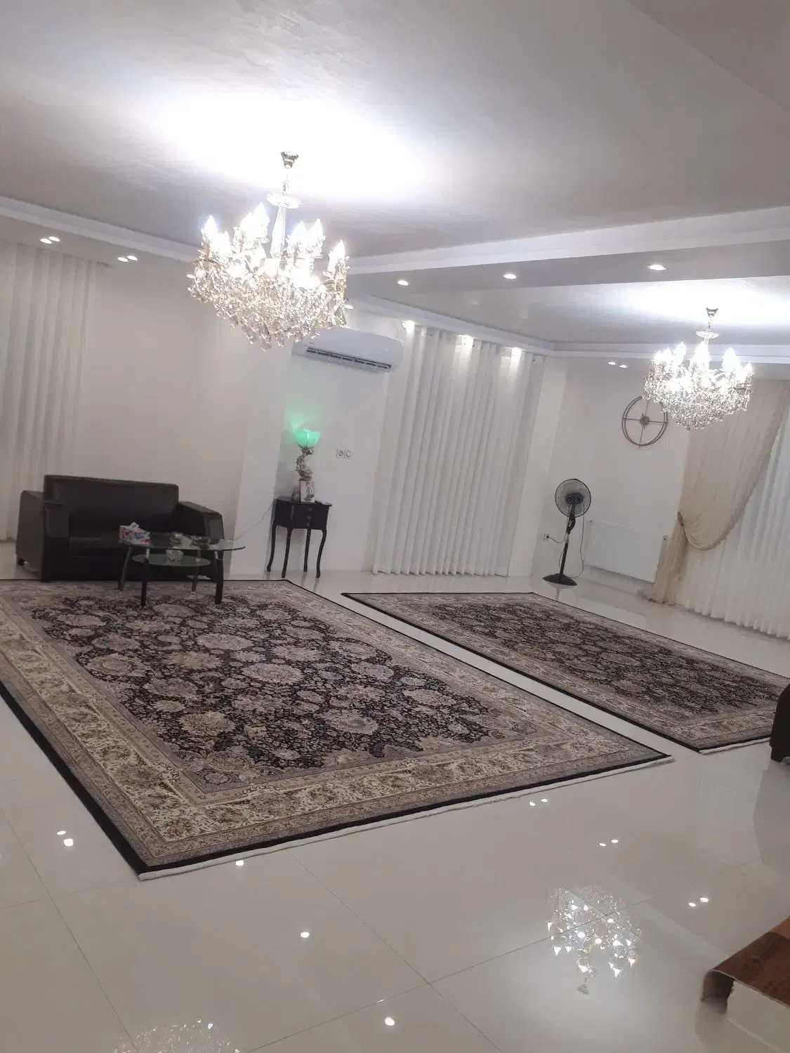 ویلای دو طبقه با ویوی بی نظیر|فروش خانه و ویلا|رشت, فرودگاه سردار جنگل رشت|دیوار