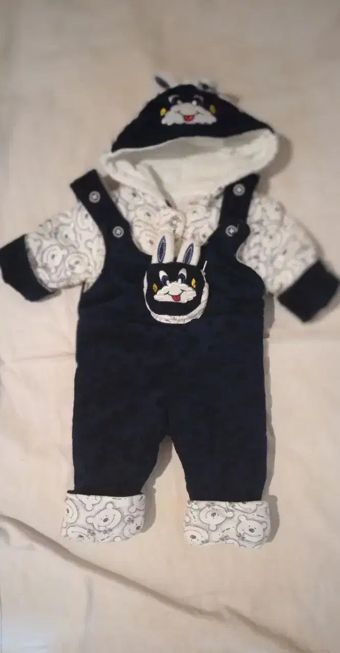 زمستانی نوزادی|کفش و لباس بچه|محمدشهر, همایون ویلا|دیوار