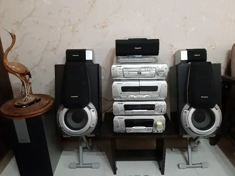 ظبط خانگی پاناسونیک بلوتوثی ۵ دیسک|سیستم صوتی خانگی|همدان, |دیوار