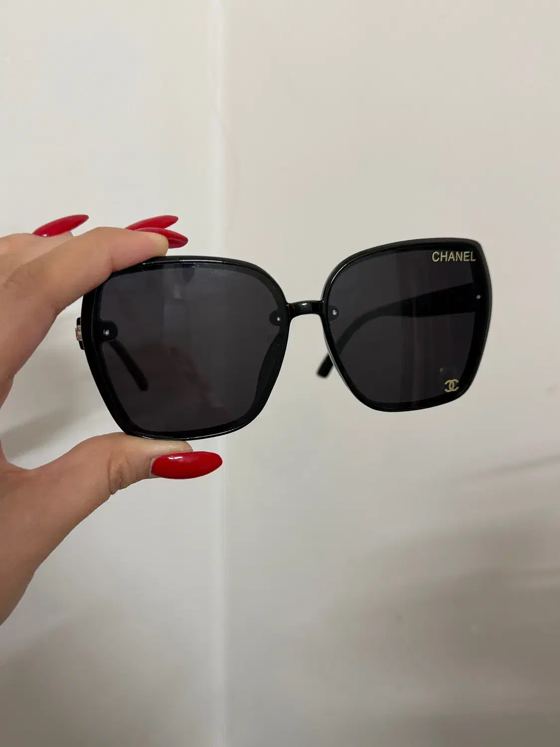 عینک افتابی|زیورآلات و اکسسوری|شیراز, فرگاز|دیوار