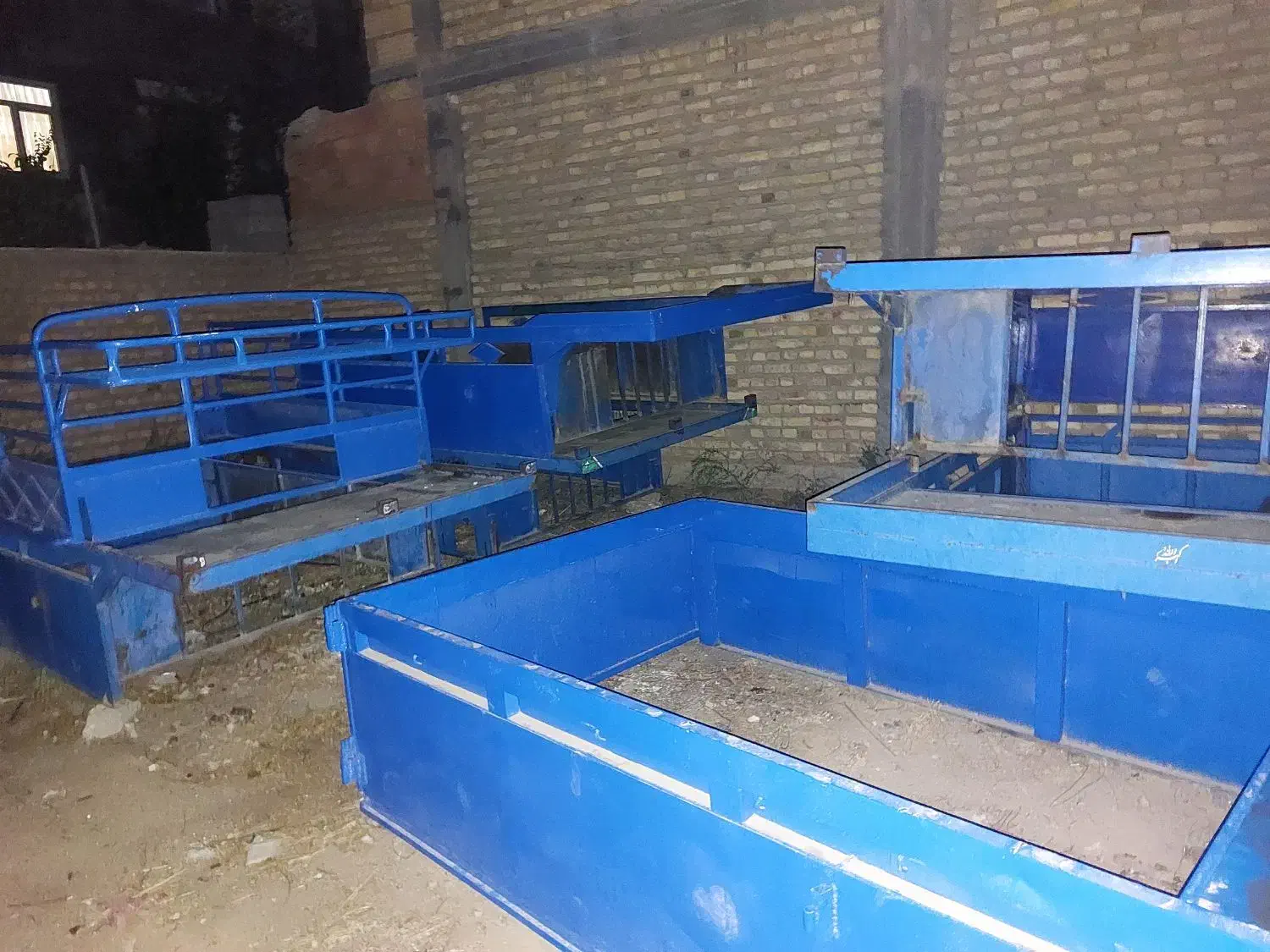 لاستیک و رینگ نیسان.اتاق وکفی نیسان.مخزن گازنیسان|قطعات یدکی و لوازم جانبی|بجنورد, |دیوار