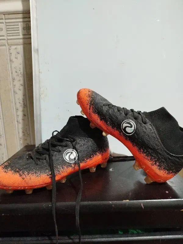 کفش چمن سایز ۳۹|کیف، کفش، کمربند|یاسوج, |دیوار