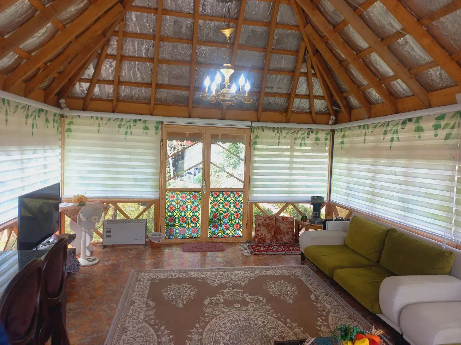 خانه باغ سنتی برای گذراندن اوقات در پاییز و زمستان|اجارهٔ کوتاه‌مدت ویلا و باغ|شفت, |دیوار