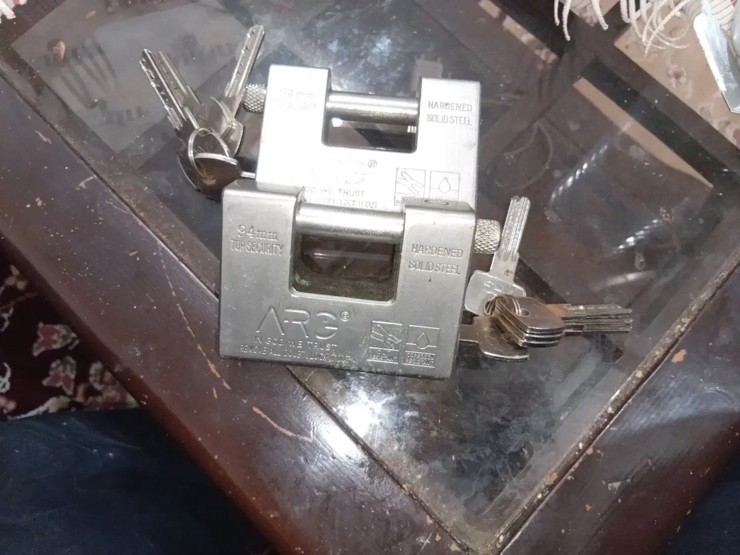 قفل کتابی|ابزارآلات|رشت, جانبازان|دیوار