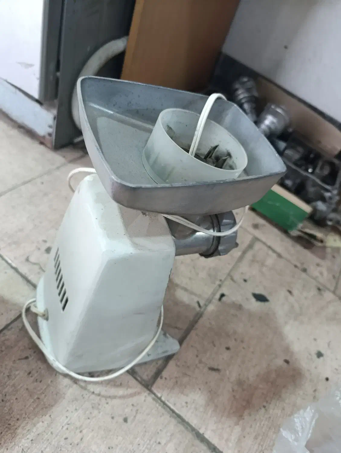 چرخ گوشت سالم|خردکن، آسیاب، غذاساز|اهواز, نادری|دیوار