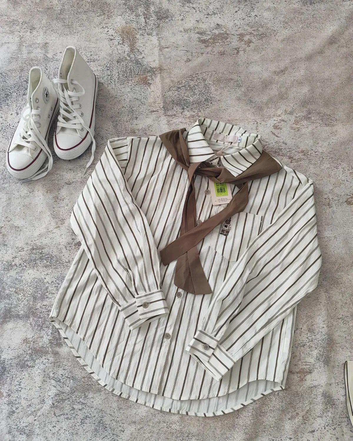 لباس زنانه نو|لباس|شیراز, آزادی|دیوار