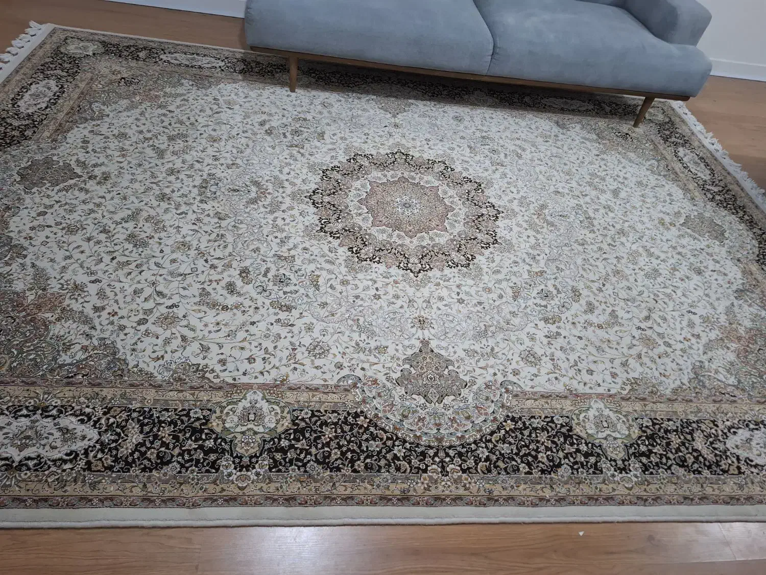 یک جفت فرش 9 متری 700 شانه با تراکم 2550|فرش|تهران, قصر فیروزه ۲|دیوار