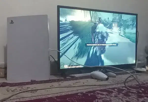 پلی استیشن ۵ با یک دسته فوری فروشی|کنسول، بازی ویدئویی و آنلاین|تهران, خلیج فارس|دیوار