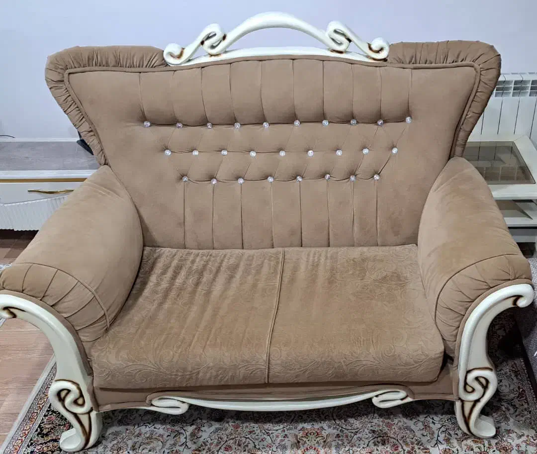 مبلمان ( فروش فوری )|مبلمان خانگی و میز عسلی|رشت, منظریه|دیوار