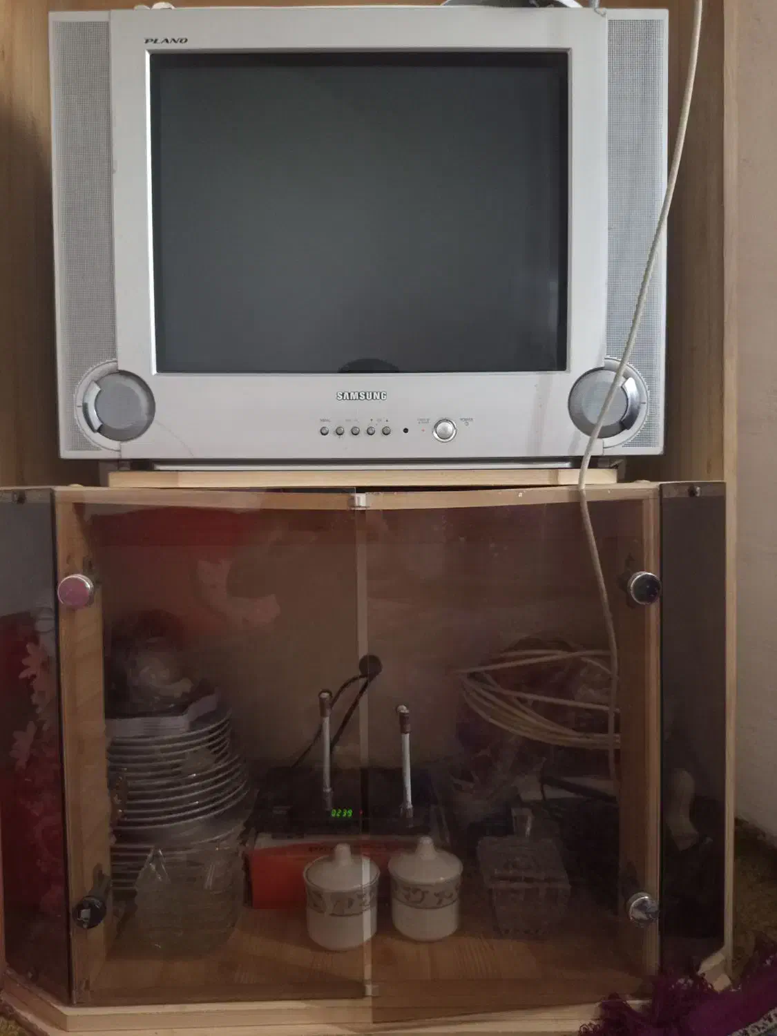 تلویزیون و گیرنده دیجیتال|تلویزیون و پروژکتور|خشکبیجار, |دیوار