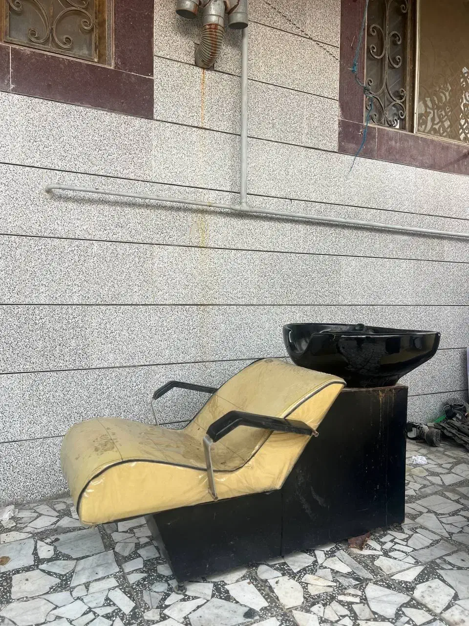 صندلی اصلاح و سرشور|آرایشگاه و سالن‌های زیبایی|مینودشت, |دیوار