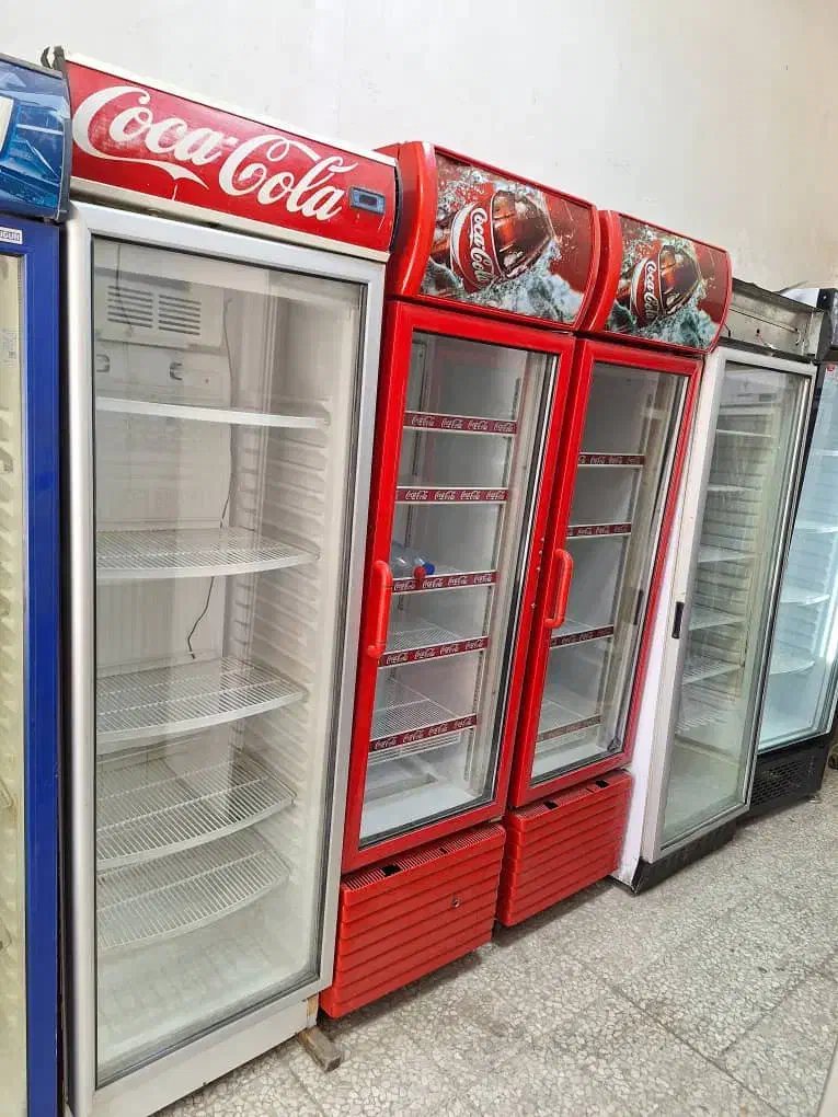 خریدار یخچال فریزر مغازه ویترینی صنعتی سالم خراب|فروشگاه و مغازه|کرج, گوهردشت|دیوار