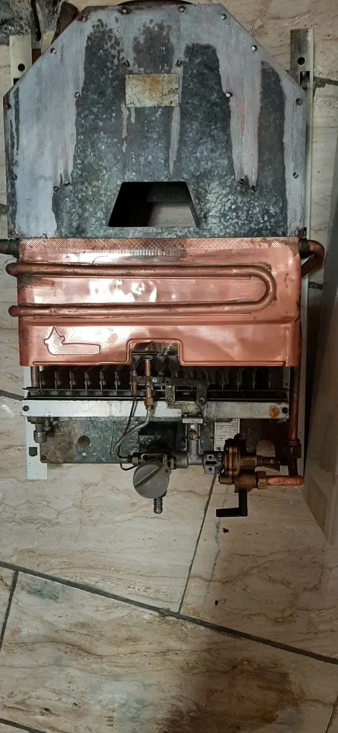 آبگرمکن ۳۱۱۸|آبگرمکن، پکیج، شوفاژ|بروجرد, |دیوار