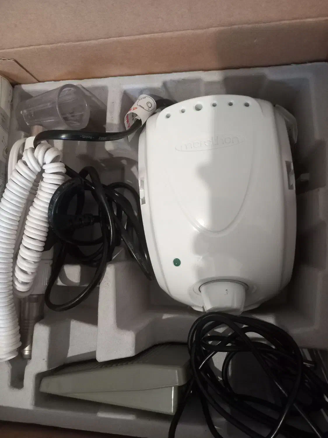 فروش زیر قیمت دستگاه ناخن کاری اصلی|آرایشی، بهداشتی، درمانی|کرمان, |دیوار