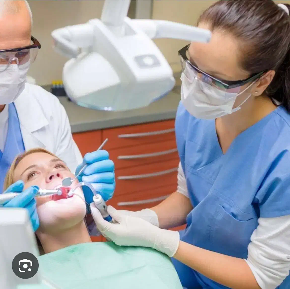 دستیار دندانپزشک|استخدام درمانی، زیبایی، بهداشتی|همدان, |دیوار