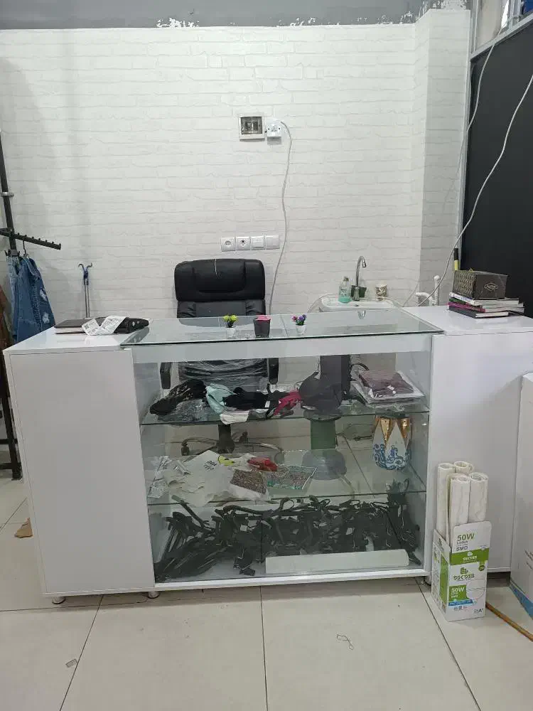 فروش دکوراسیون لباس فروشی|فروشگاه و مغازه|ایلام, |دیوار