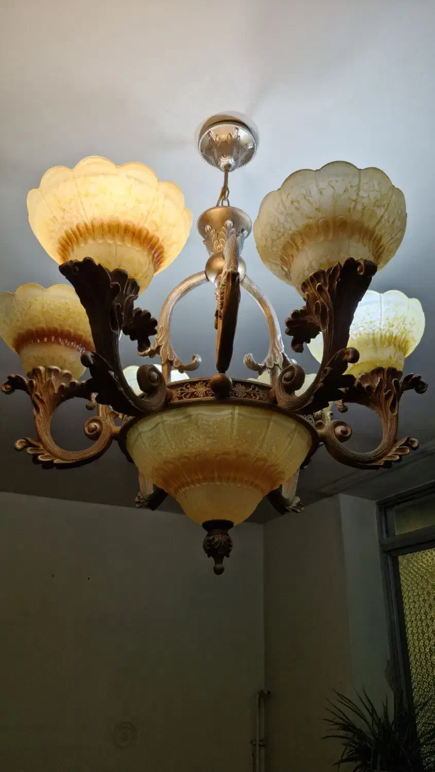 لوستر گل آفتابگردان زرد اُخرایی|لوستر و چراغ آویز|مشهد, کوثر|دیوار