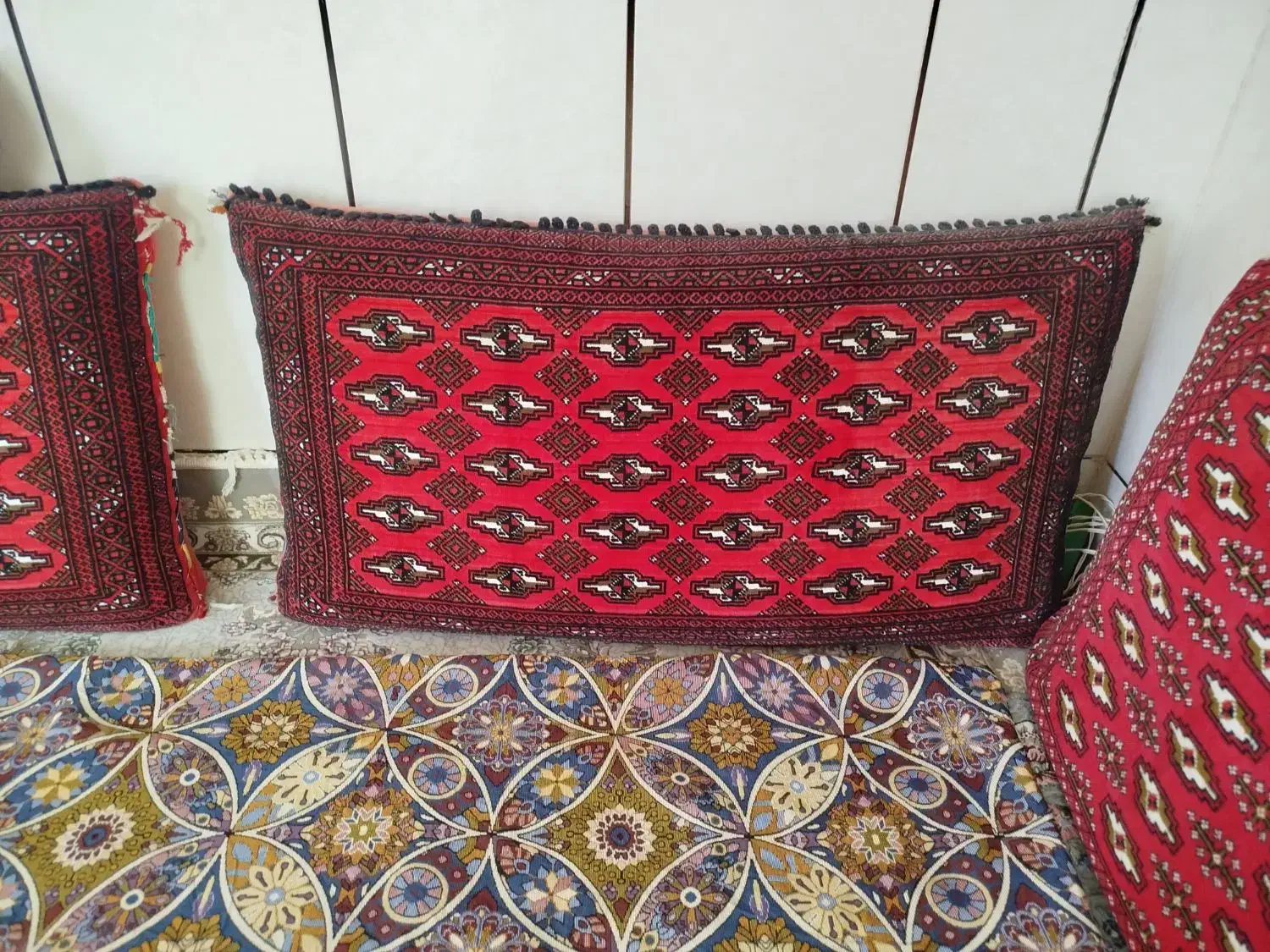 پشتی قدیمی|پشتی|فردوس (خراسان), |دیوار