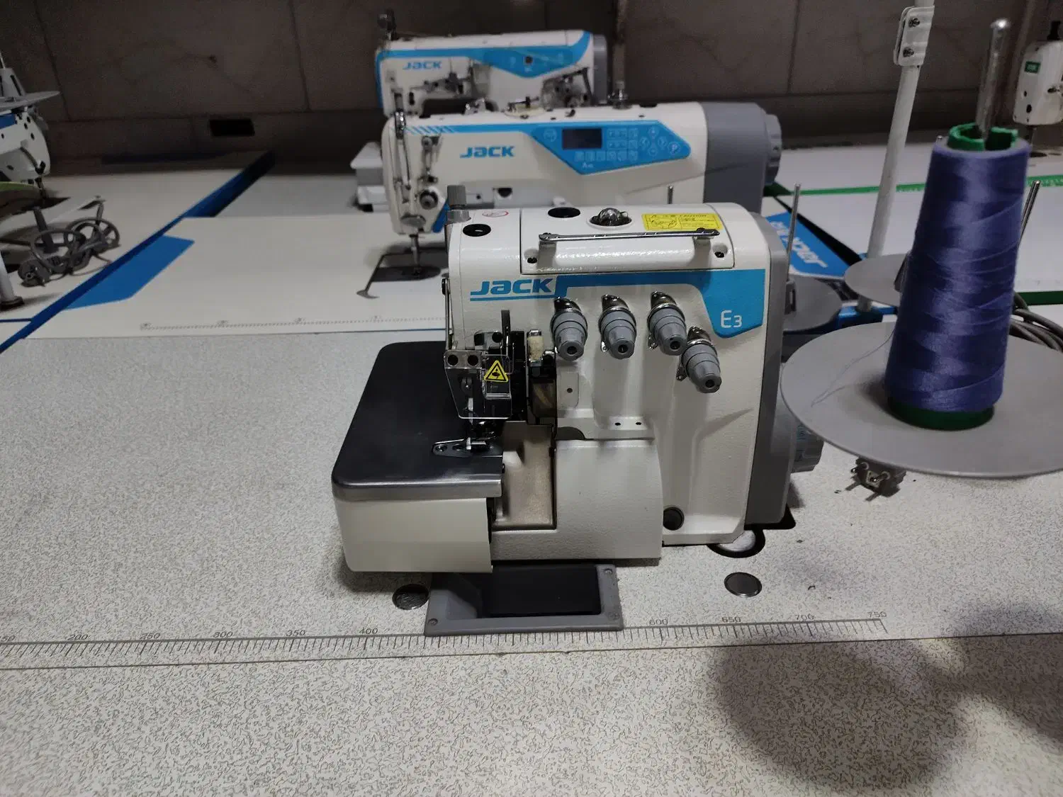 چرخ خیاطی جک راسته دوز میاندوز جک سردوز 4نخ جک|چرخ خیاطی و ریسندگی|گنبد کاووس, |دیوار