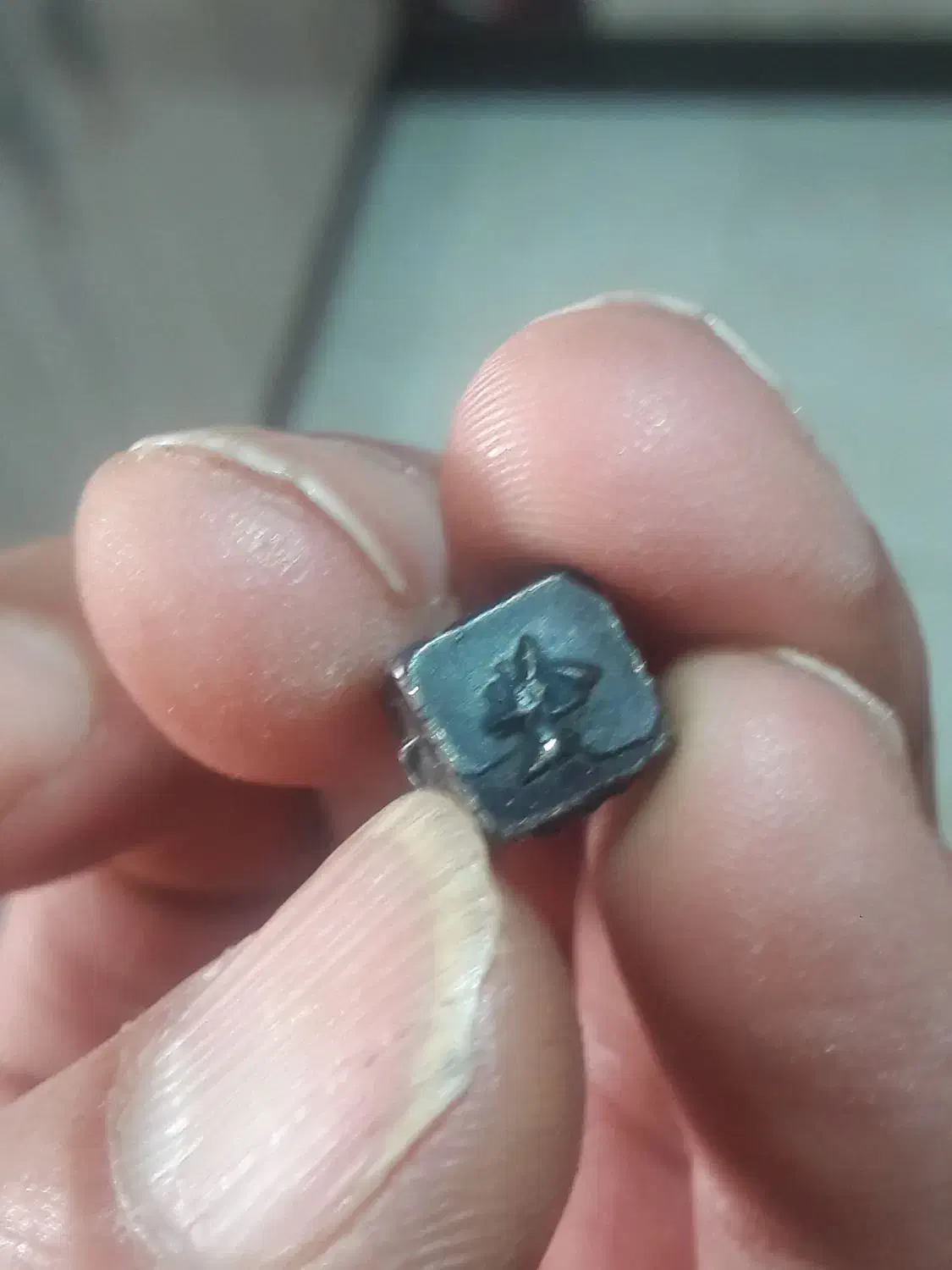 کسی میدونه این چیزه قدیمی چیه راهنمایی لطفا|کلکسیون اشیاء عتیقه|صدرا-فارس, فاز ۱|دیوار