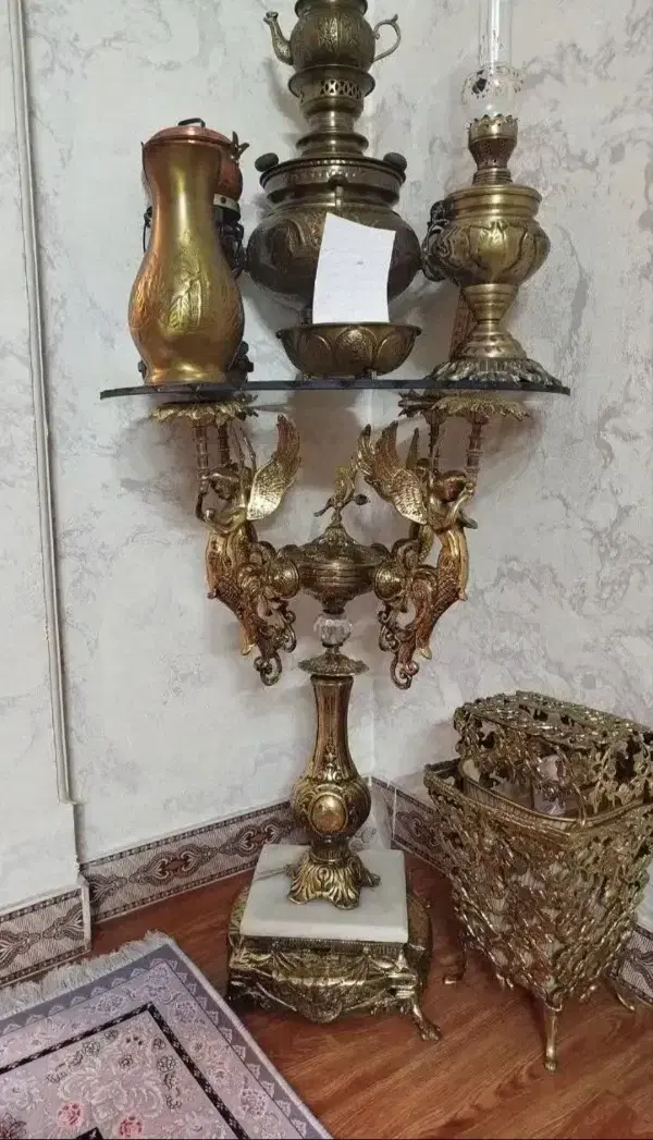 خرید فروش لوستر بربز و آینه کنسول بوفه ولوزم دکور|لوستر و چراغ آویز|تبریز, |دیوار