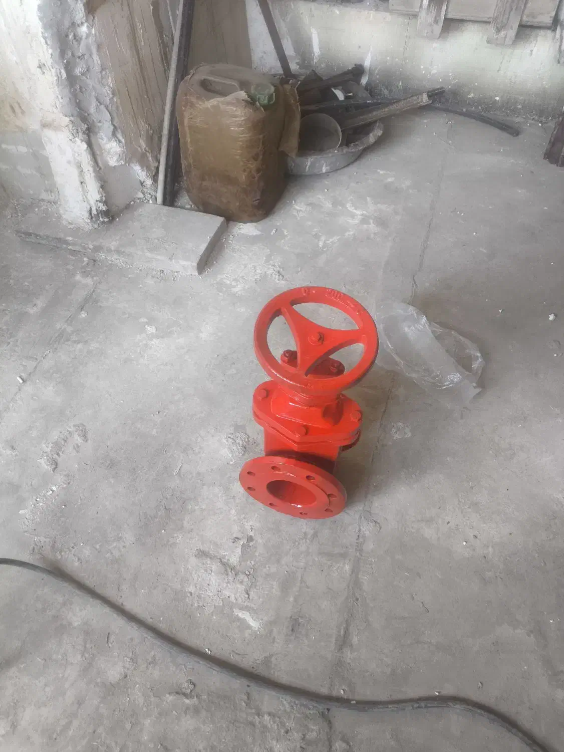 والو5اینج چدنی نودارم و7عددوالوپروانه ای2اینج|مصالح و تجهیزات ساختمان|خرمشهر, |دیوار