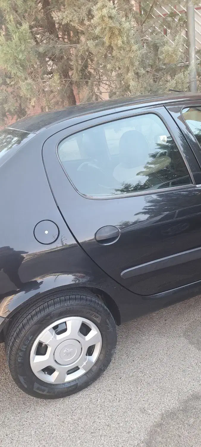 رانا ۹۵|خودرو سواری و وانت|صدرا-فارس, فاز ۱|دیوار