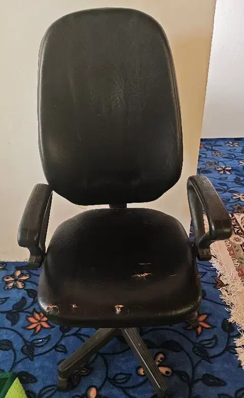 میز کامپیوتر و صندلی و میز تلویزیون|میز تحریر و کامپیوتر|سلمانشهر, |دیوار