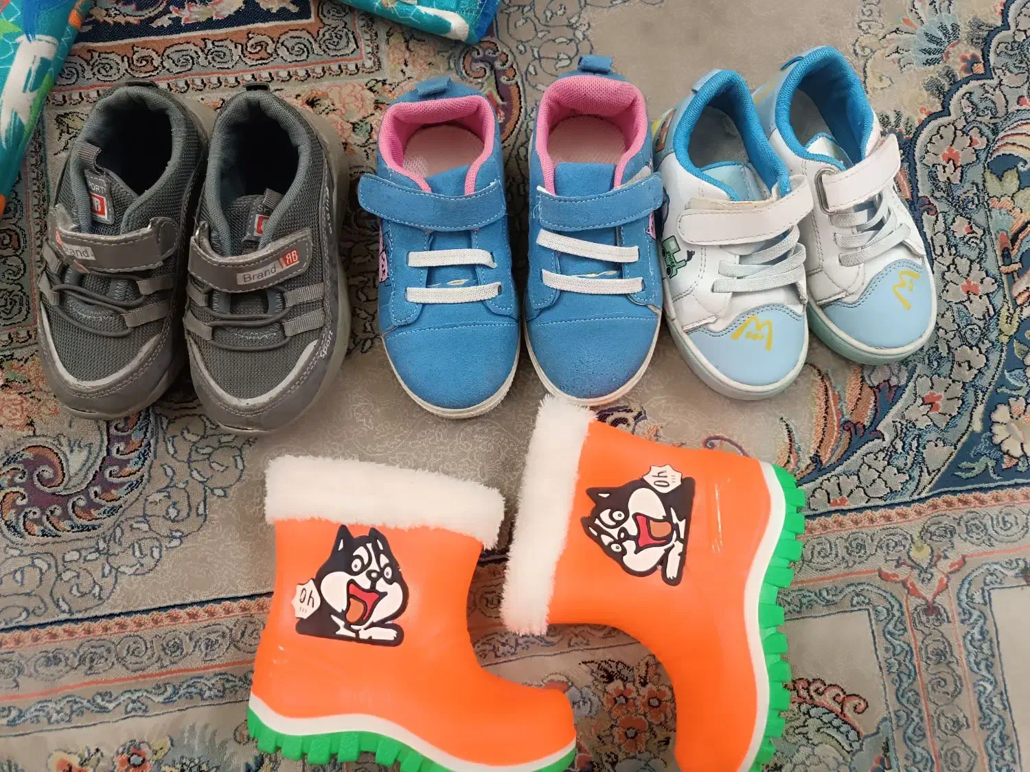کاپشن و کفش بچه|کفش و لباس بچه|تهران, دکتر هوشیار|دیوار