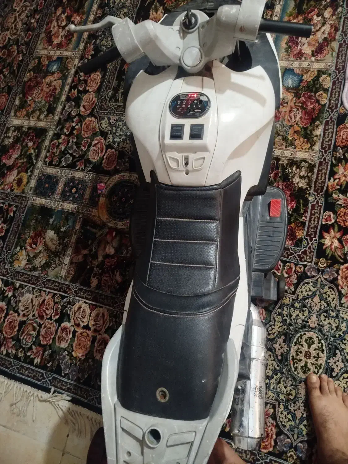 موتور شارژی سایز بزرگ|اسباب‌بازی بچه|شریف‌آباد, |دیوار