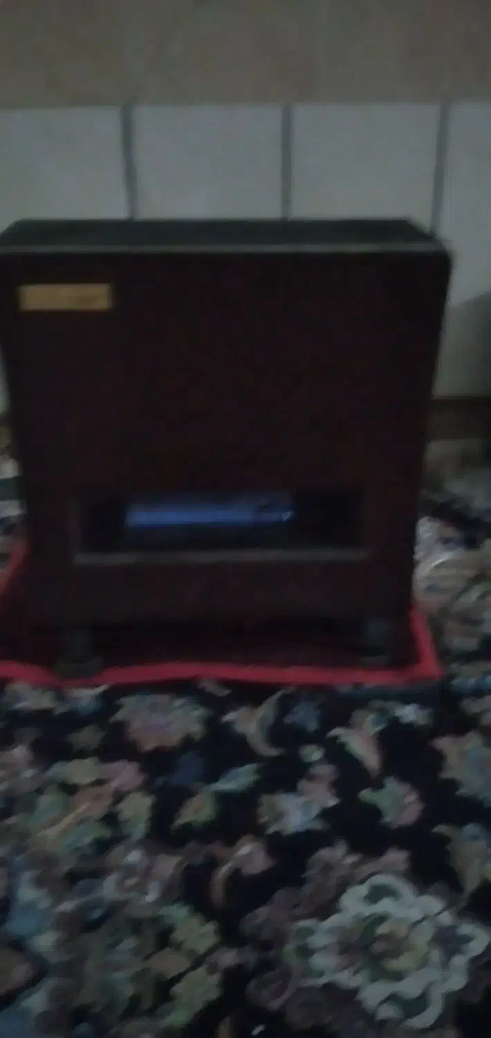 بخاری|بخاری، هیتر، شومینه|اقبالیه, |دیوار