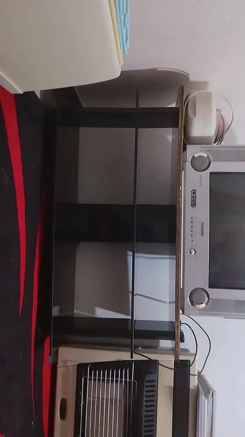 تلویزیون و میز تلویزیون|تلویزیون و پروژکتور|خرمآباد, |دیوار