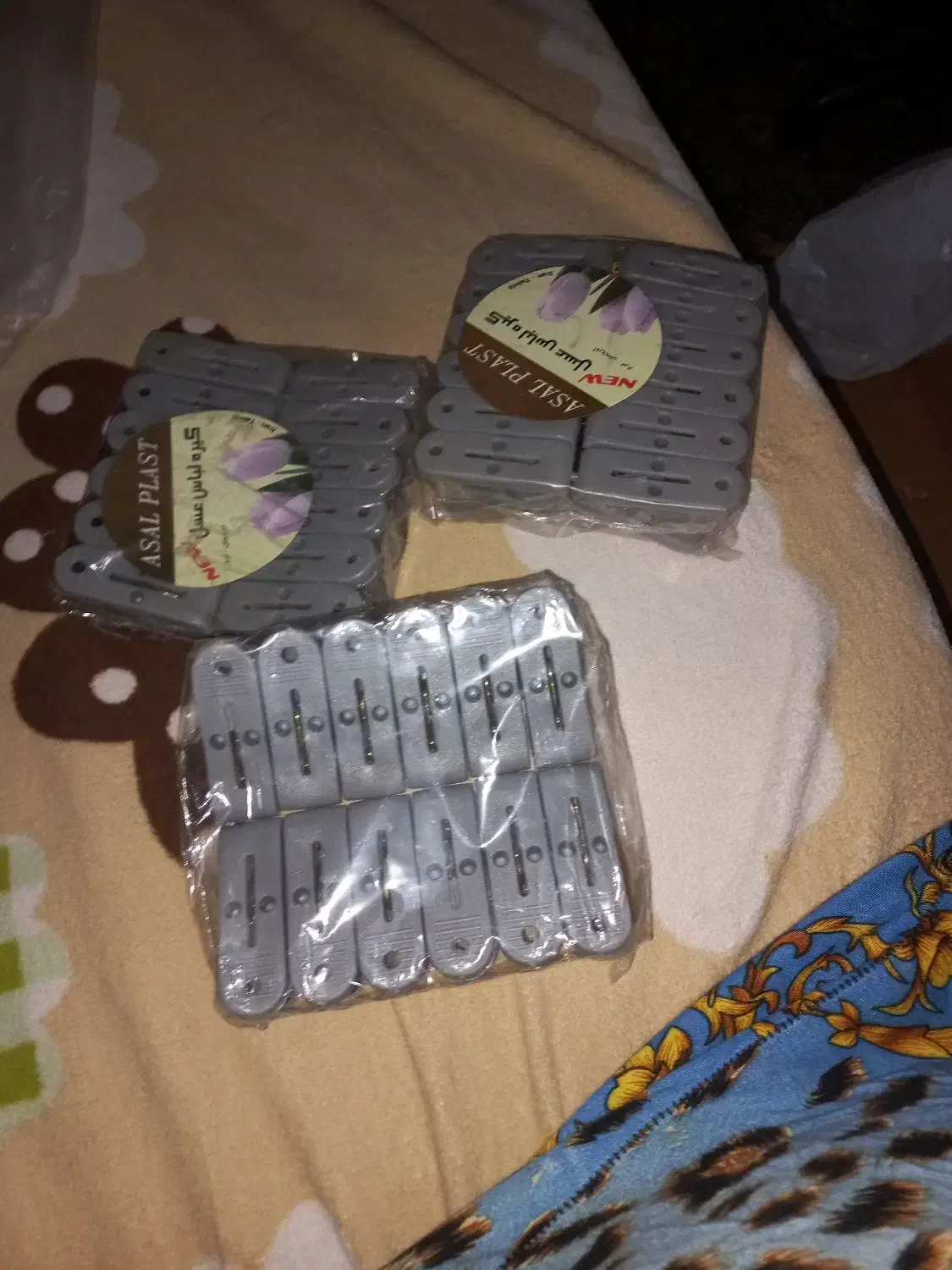 گیره بندرخت نو رنگ طوسی|بندرخت و رخت‌آویز|تبریز, |دیوار