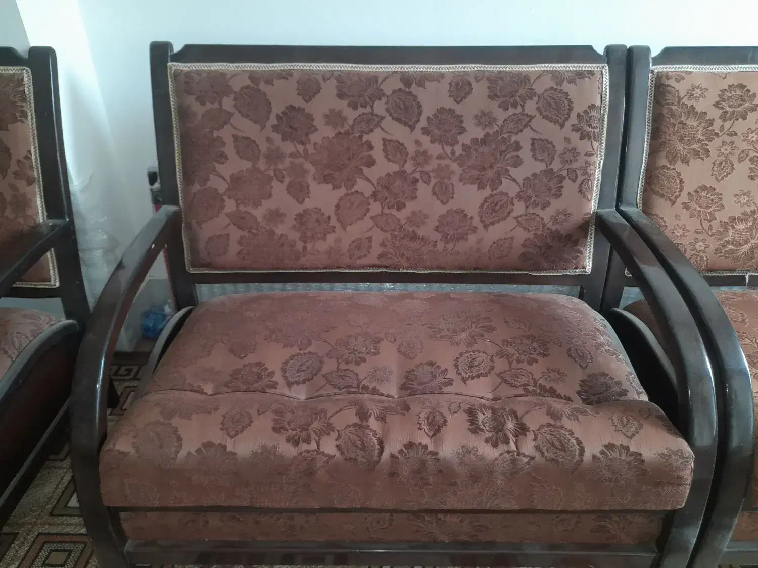 مبل|مبلمان خانگی و میز عسلی|دهاقان, |دیوار